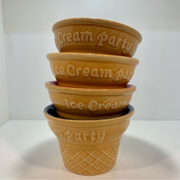 Williams Sonoma Dining Williams Sonoma Ice Cream Cone Bowls Poshmark